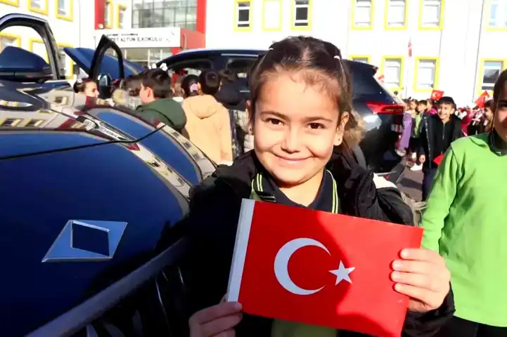 Kayseri'deki Öğrenciler Togg'u İnceledi