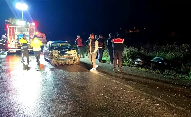 Samsun Alaçam'da Kazada 1 Ölü, 4 Yaralı