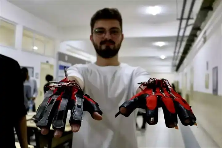 YÖK: Dijitalleşen Sağlıkta Yeni Eğitim Modeli
